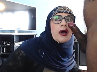 mälli lentää, mälli, kasvohoito, milf, suihinotto